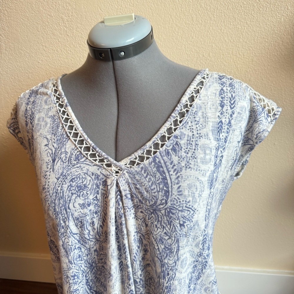 Lucky Brand Blue Paisley Boho Top Crochet Trim Cottagecore Festival Lightweight - Picture 3 of 10